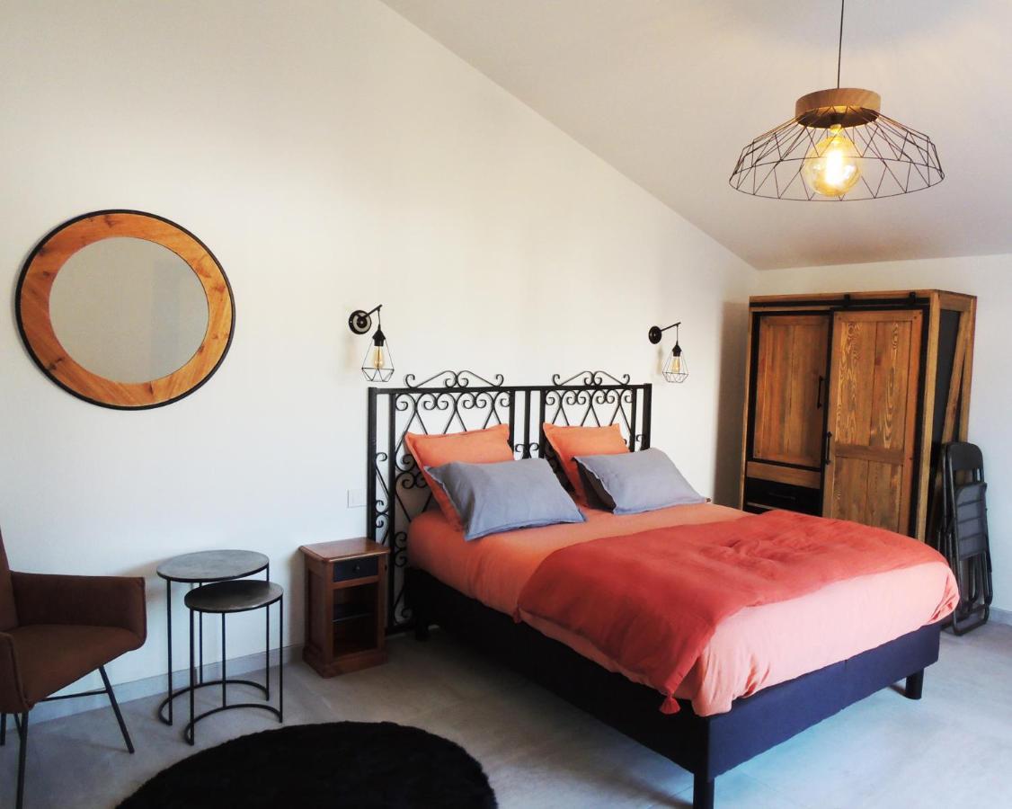 Laubertiere Bed & Breakfast Marennes  Exterior photo