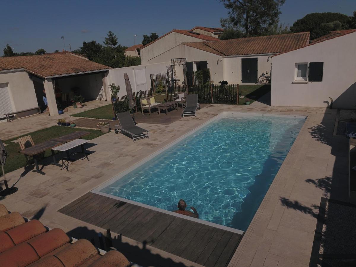 Laubertiere Bed & Breakfast Marennes  Exterior photo